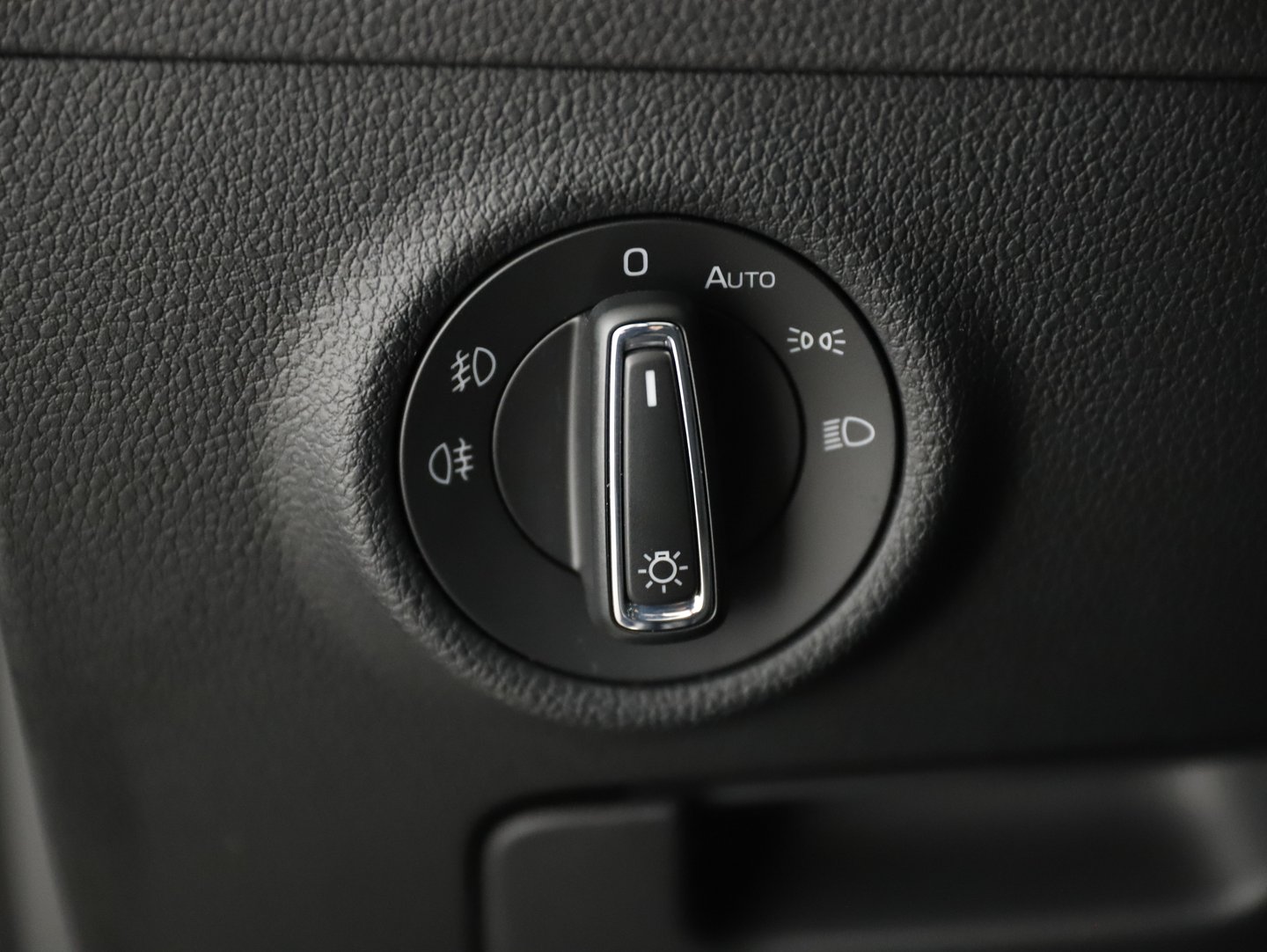 Škoda Superb Combi 4x4 Sportline TDI DSG | Bild 12 von 28