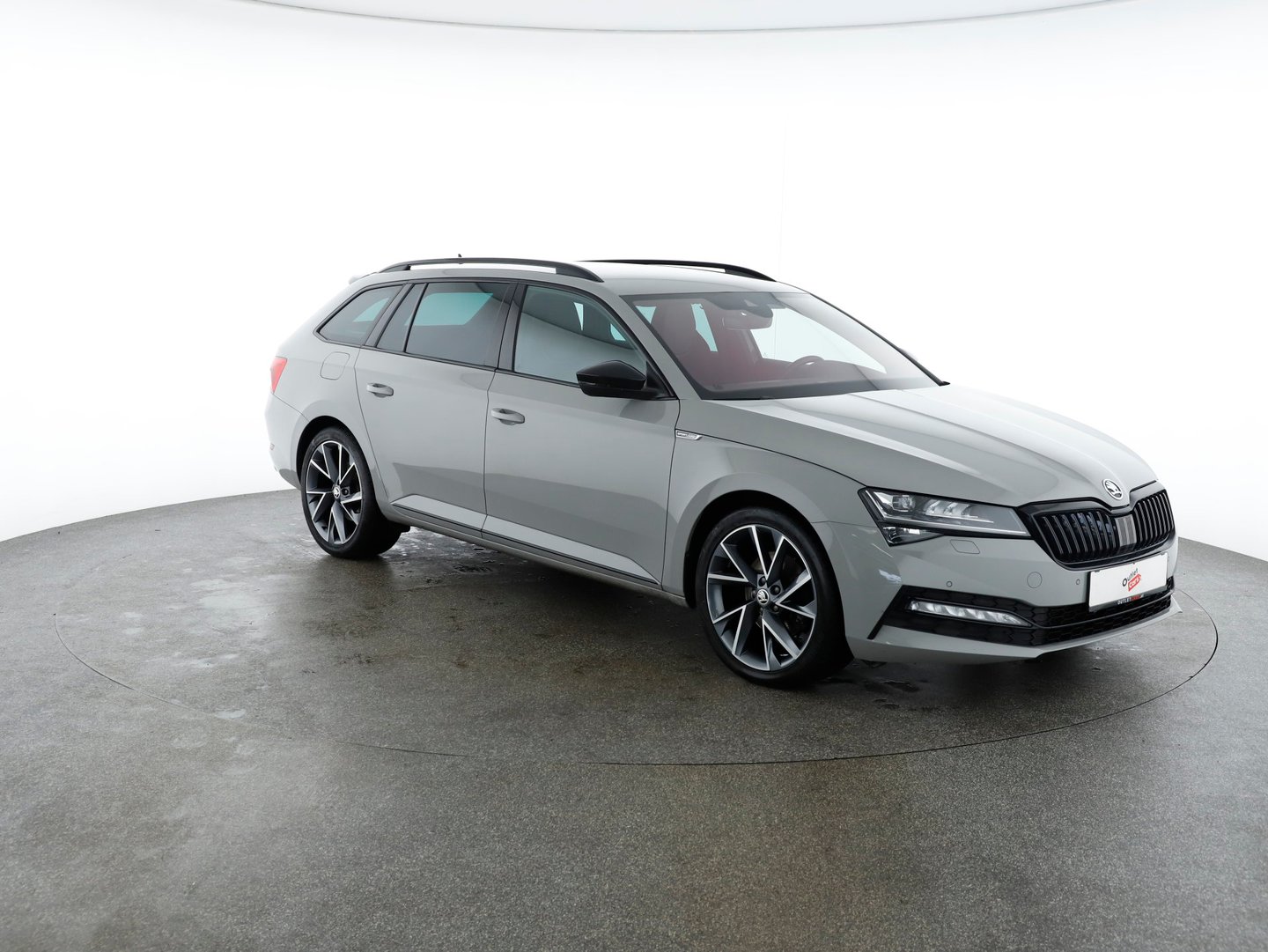 Škoda Superb Combi 4x4 Sportline TDI DSG | Bild 7 von 28