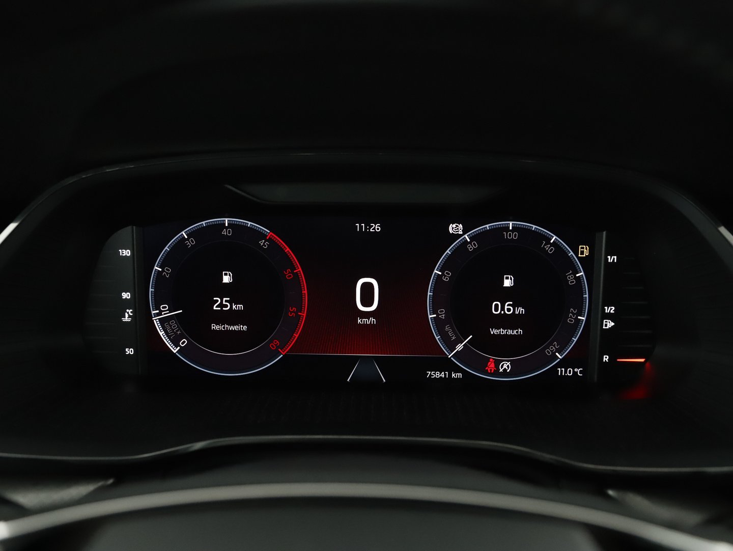 Škoda OCTAVIA Combi Business TDI | Bild 11 von 17