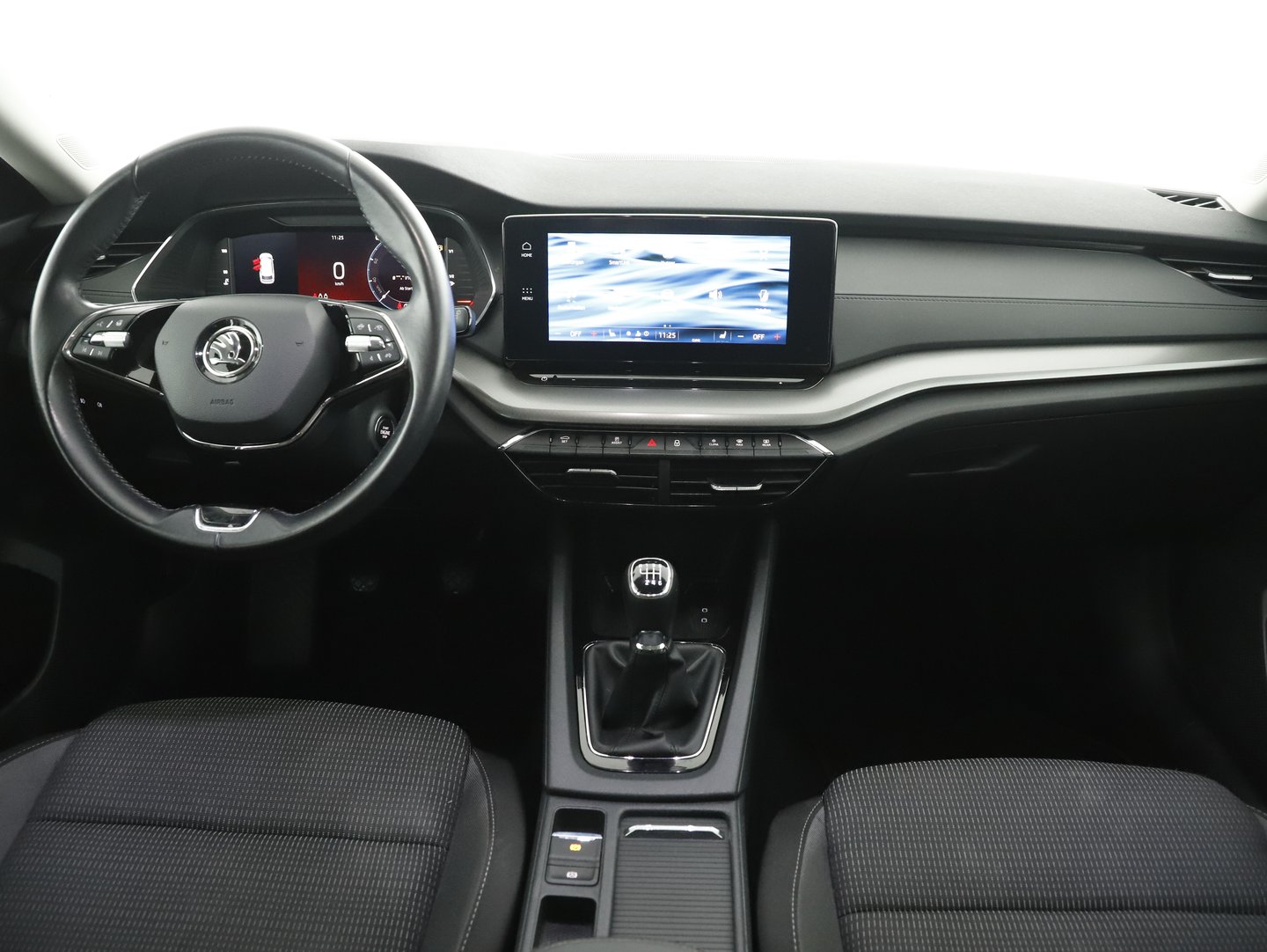 Škoda OCTAVIA Combi Business TDI | Bild 9 von 17