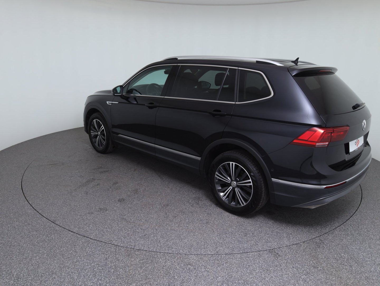 VW Tiguan Allspace Highline TDI 5-Sitzer | Bild 7 von 15