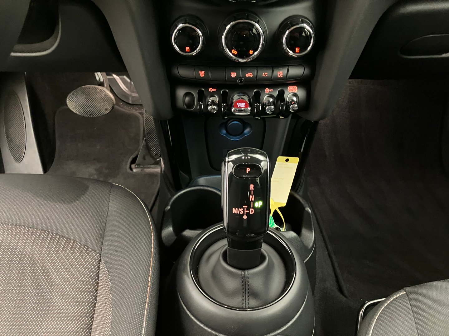 Mini Hatch Cooper | Bild 20 von 25