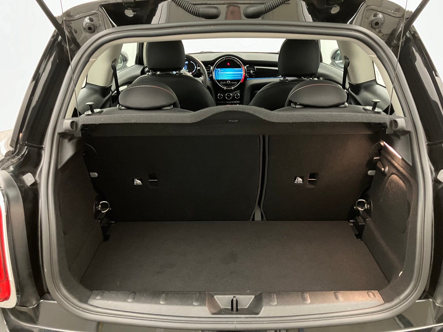 Mini Hatch Cooper | Bild 23 von 25