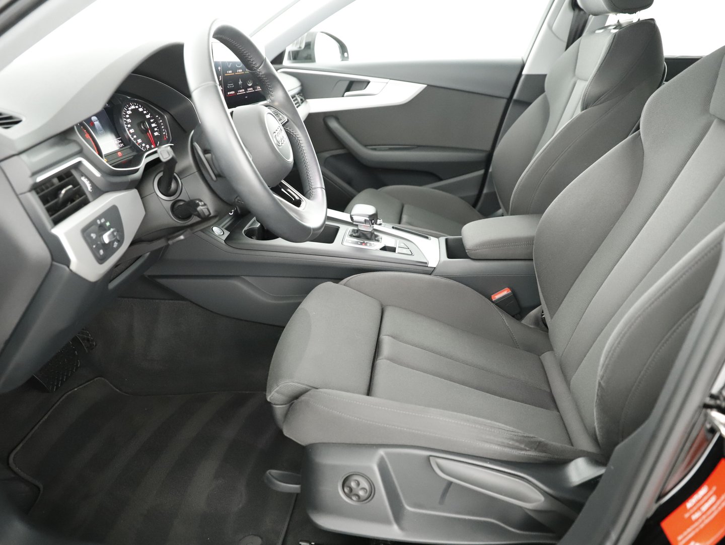 Audi A4 Avant 35 TDI S-tronic | Bild 13 von 28