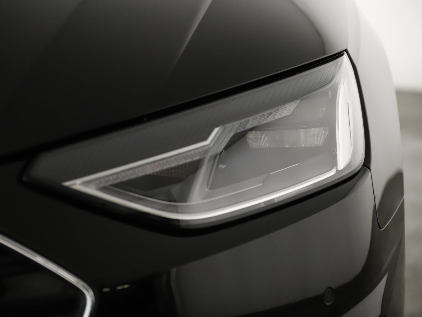 Audi A4 Avant 35 TDI S-tronic | Bild 28 von 28