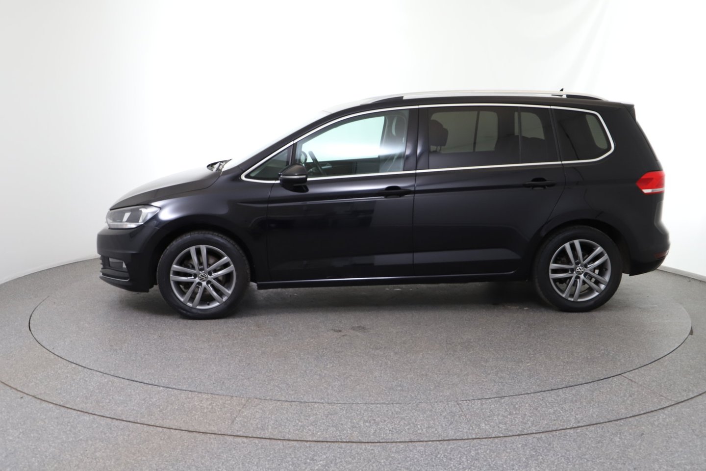 VW Touran Highline TSI ACT OPF DSG 7-Sitzer | Bild 2 von 32