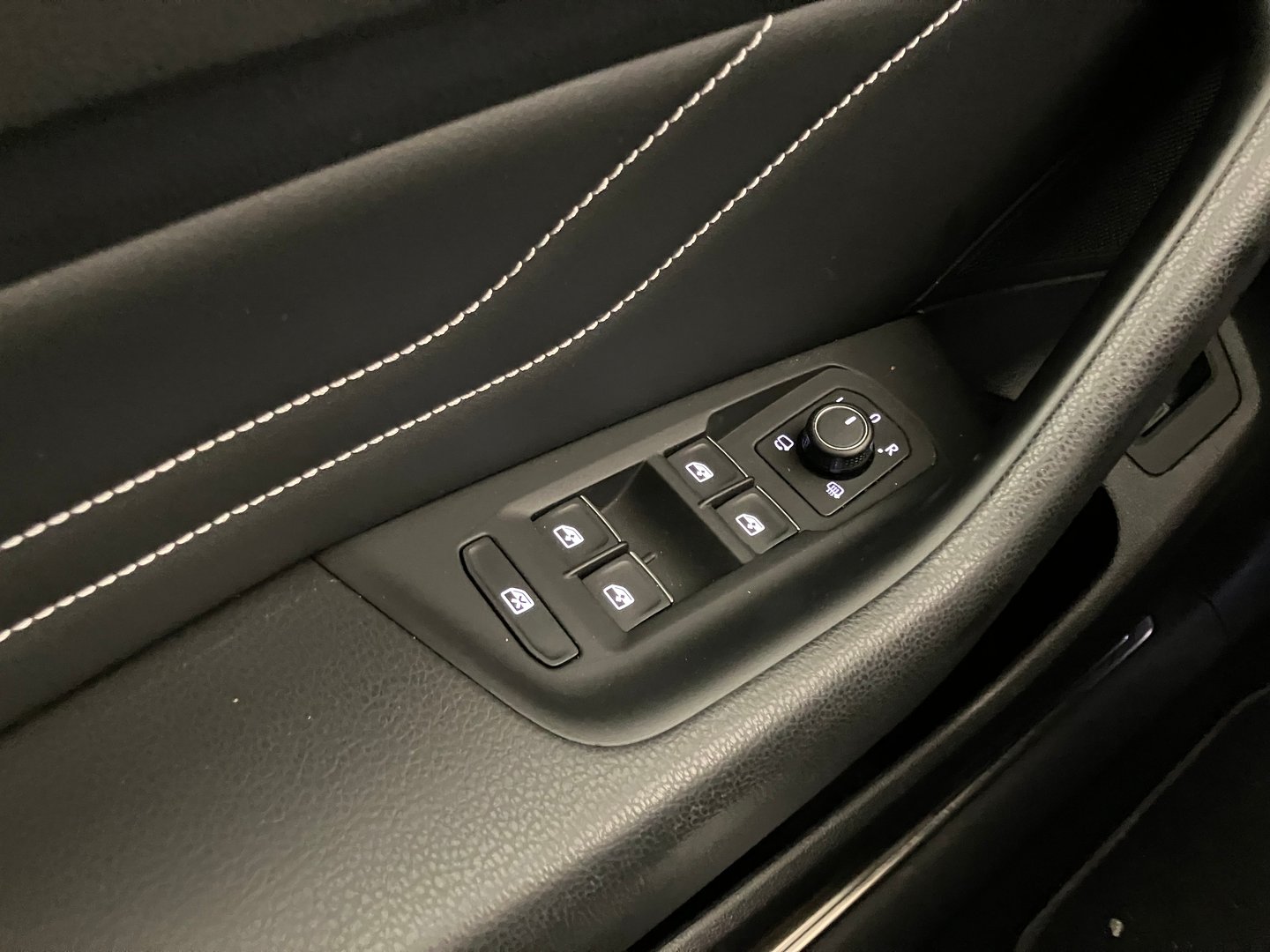 VW Passat Alltrack TDI 4MOTION DSG | Bild 9 von 26