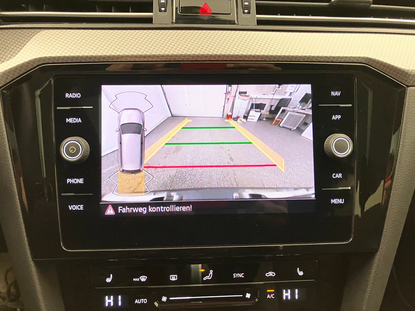 VW Passat Alltrack TDI 4MOTION DSG | Bild 19 von 26