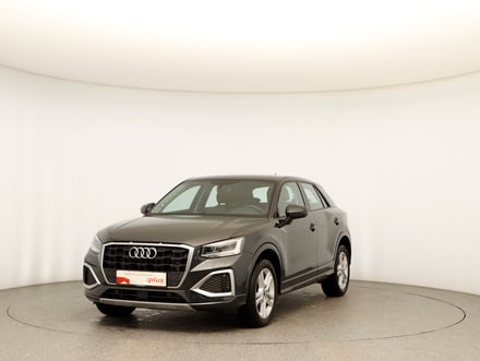 Audi Q2 35 TFSI admired