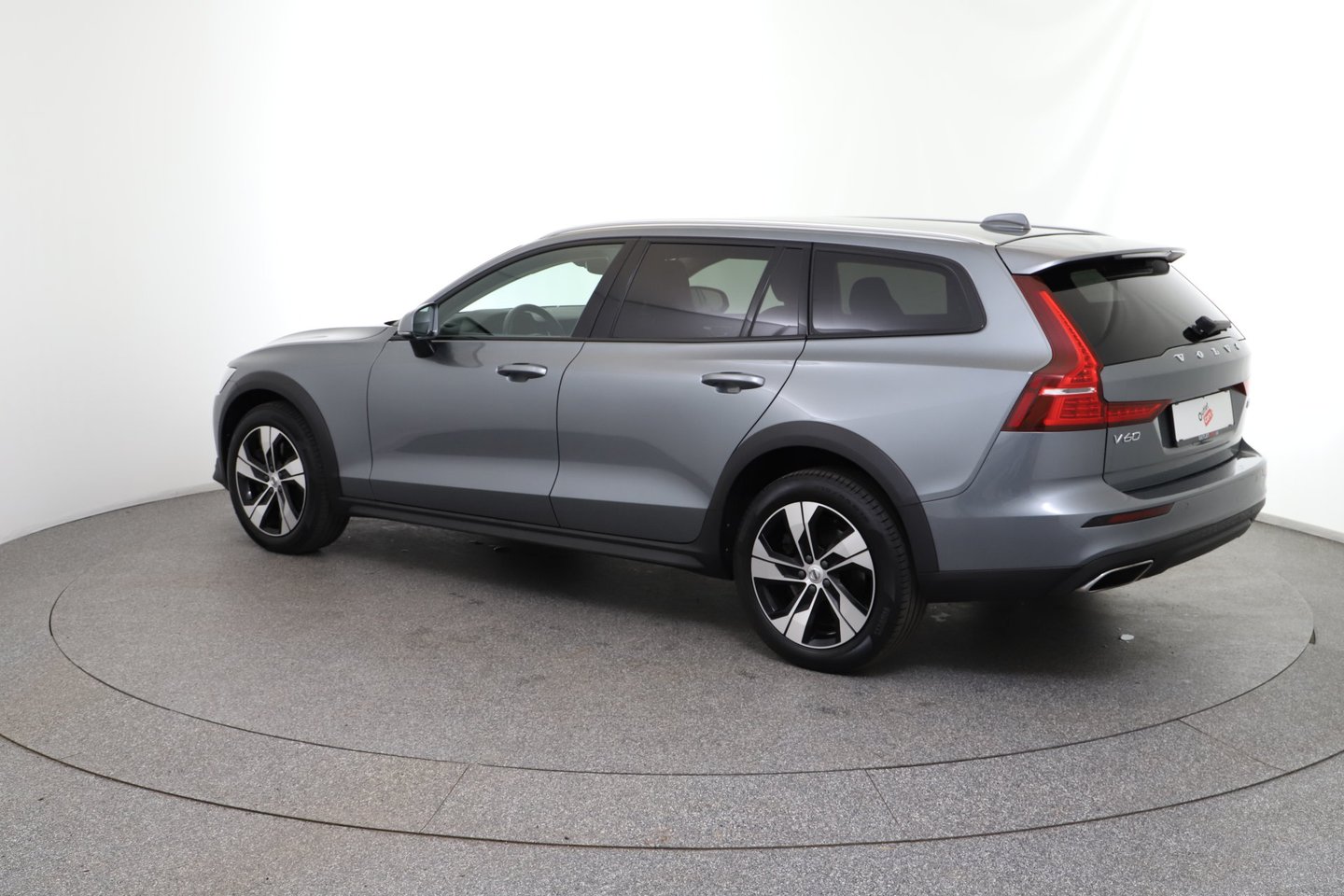 Volvo V60 Cross Country B4 AWD Cross Country Pro Geartronic | Bild 3 von 26