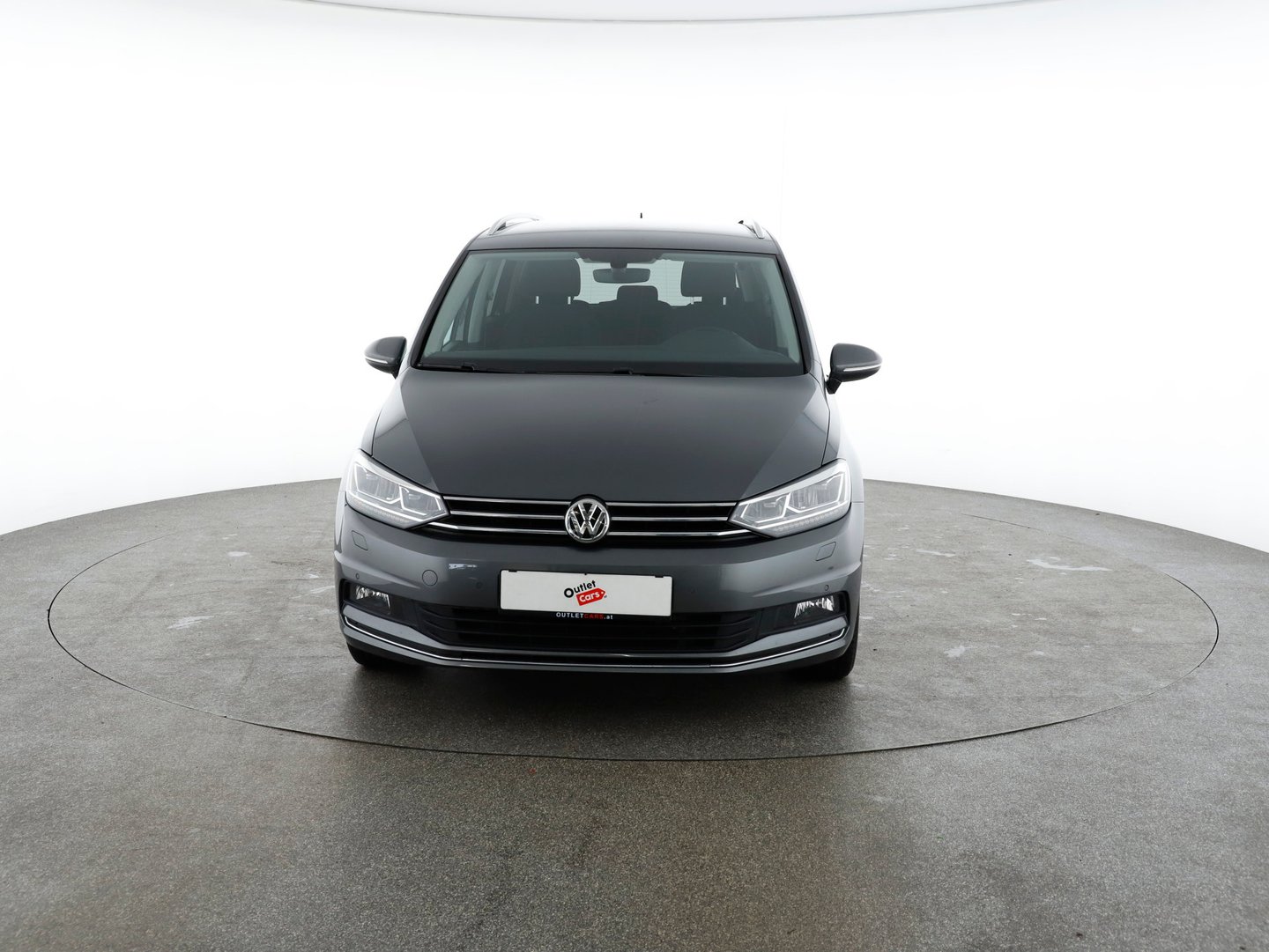 VW Touran Highline TDI SCR DSG | Bild 2 von 24