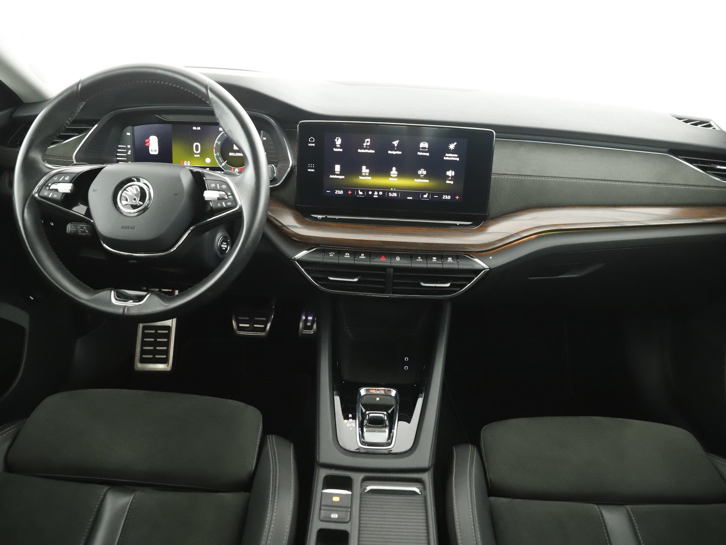 Škoda OCTAVIA Combi 4x4 SCOUT TDI DSG | Bild 14 von 30