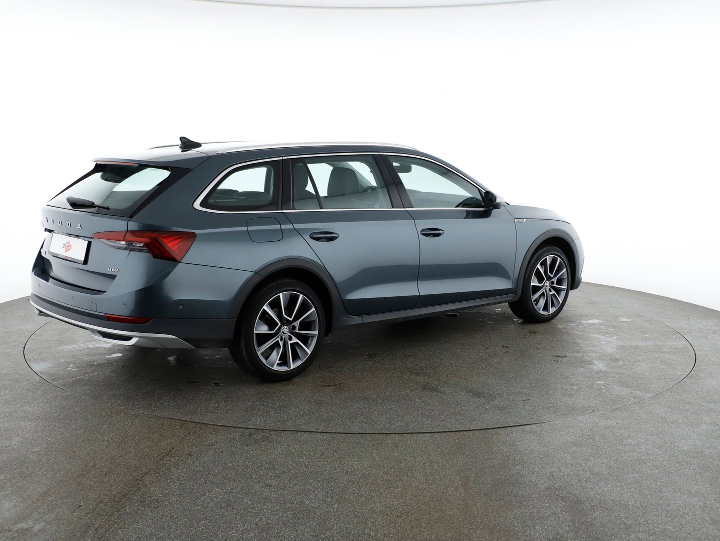 Škoda OCTAVIA Combi 4x4 SCOUT TDI DSG | Bild 5 von 30