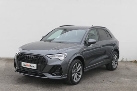 Audi Q3 35 TDI admired