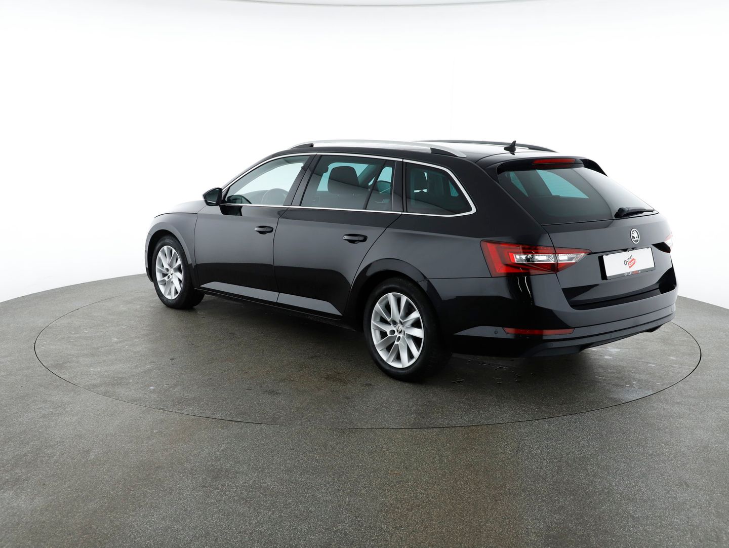 Škoda Superb Kombi 2,0 TDI 4x4 Style DSG | Bild 7 von 30