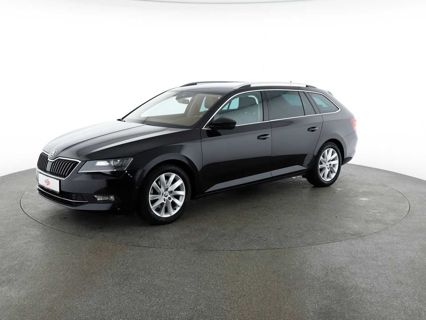 Škoda Superb Kombi 2,0 TDI 4x4 Style DSG | Bild 2 von 30