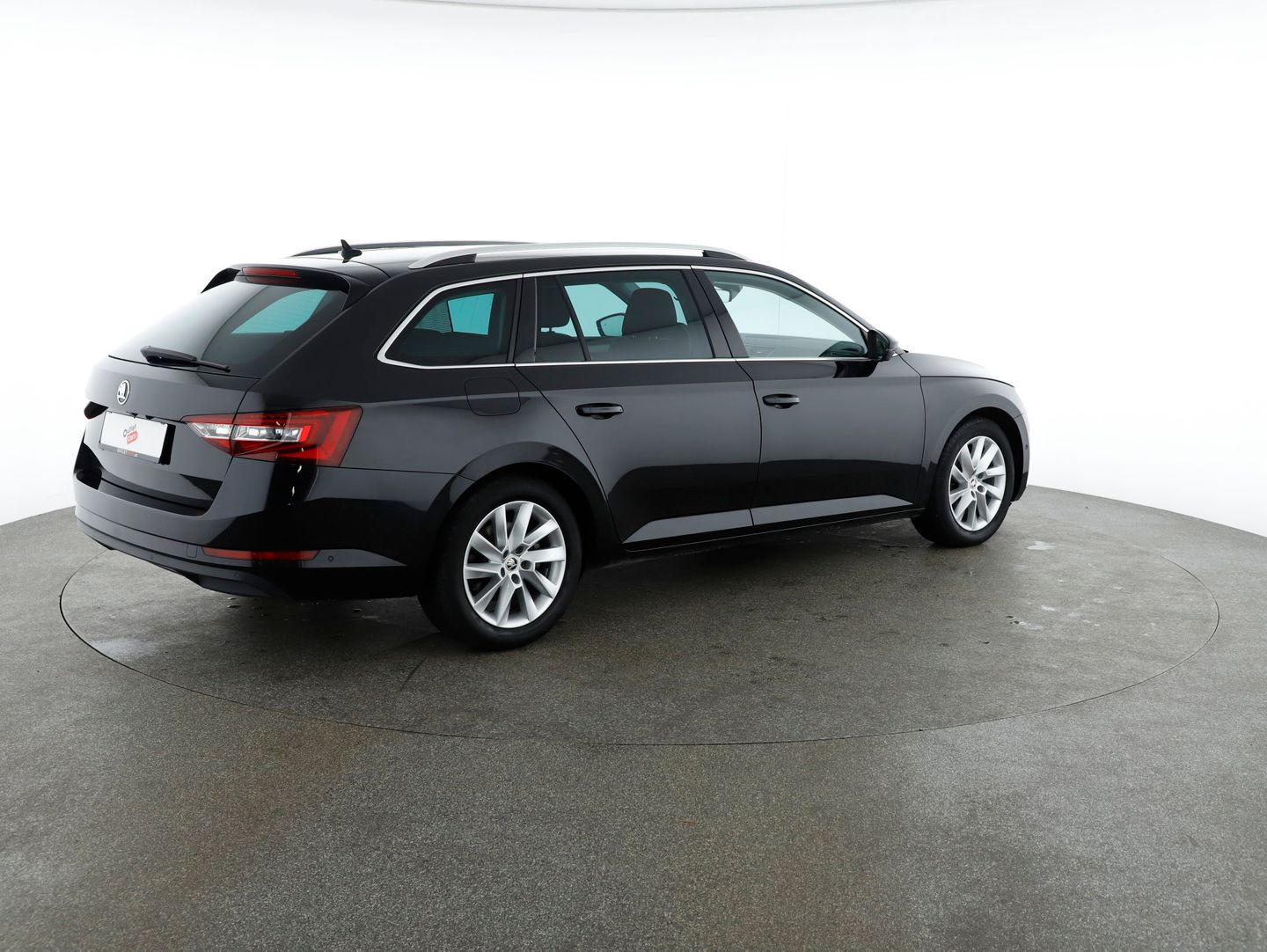 Škoda Superb Kombi 2,0 TDI 4x4 Style DSG | Bild 4 von 30