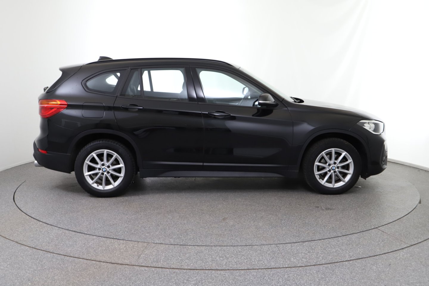 BMW X1 xDrive18d | Bild 6 von 29