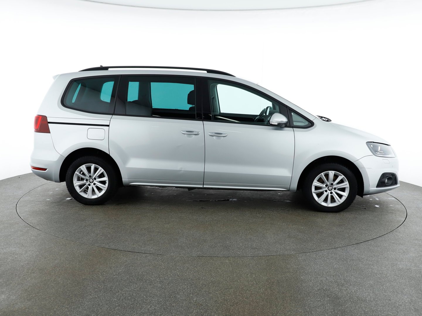 SEAT Alhambra Business TDI | Bild 4 von 24