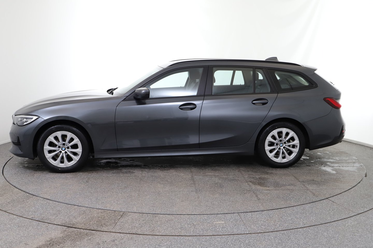 BMW 318d Touring | Bild 2 von 29