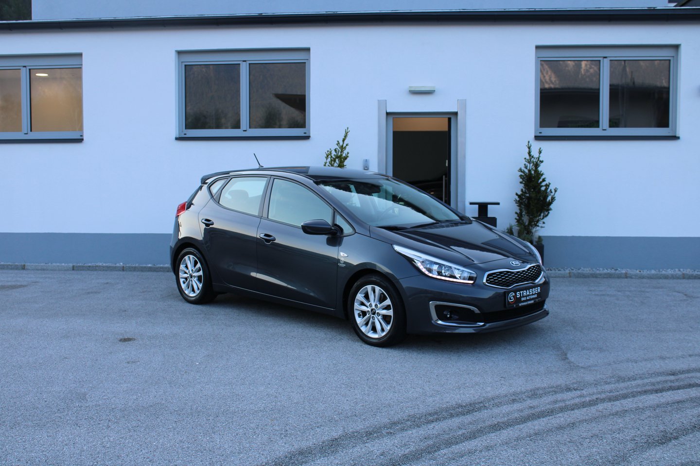 KIA cee`d