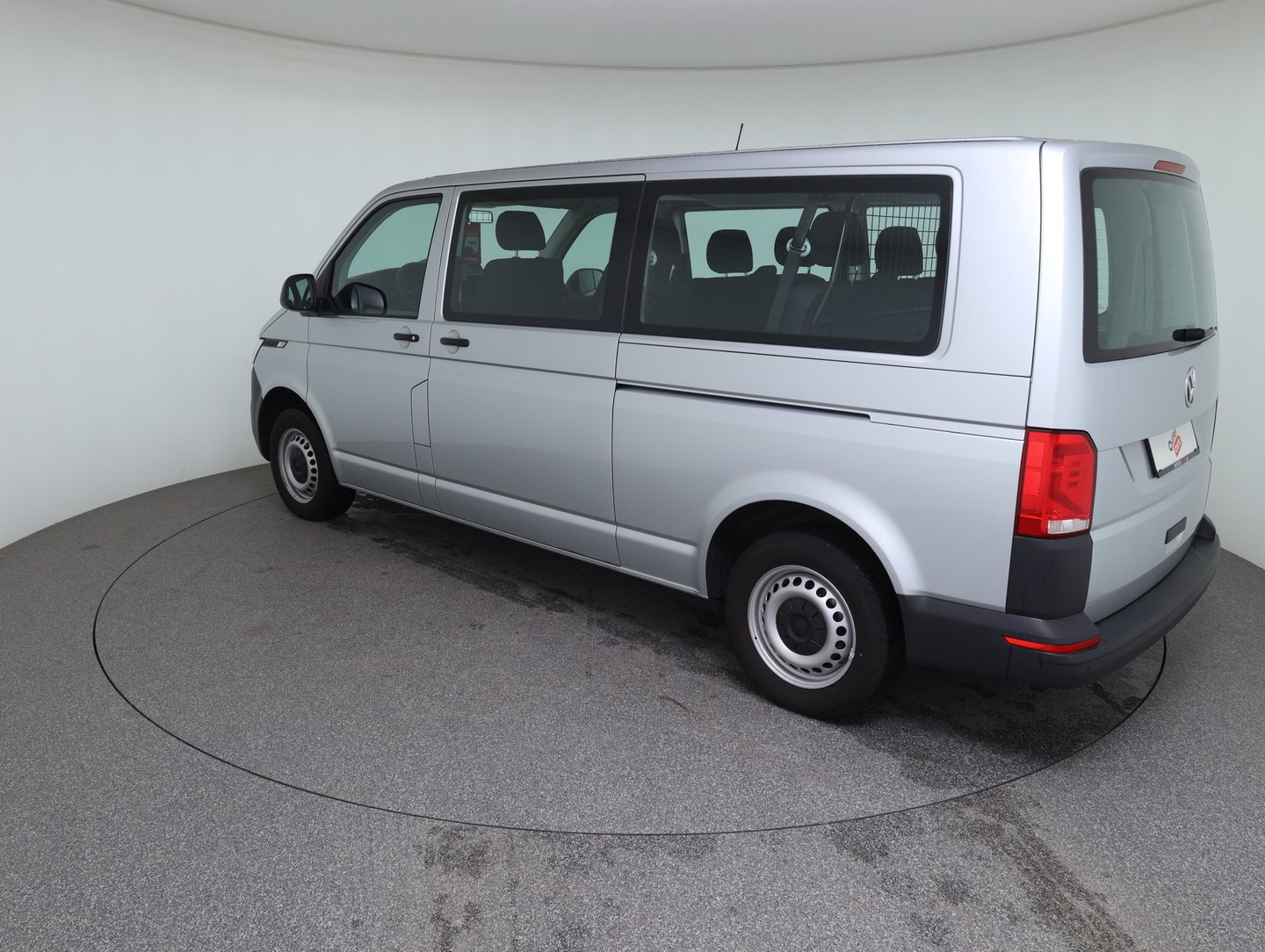 VW Transporter Kombi LR TDI | Bild 7 von 10