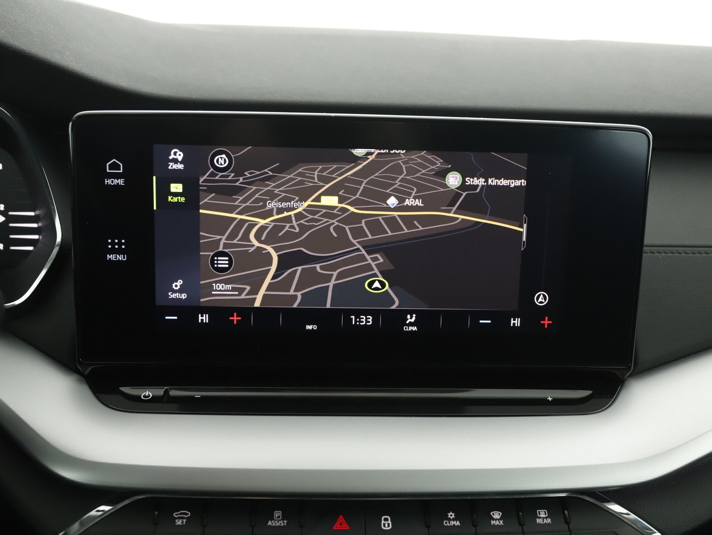 Škoda OCTAVIA Combi Business TDI | Bild 15 von 21