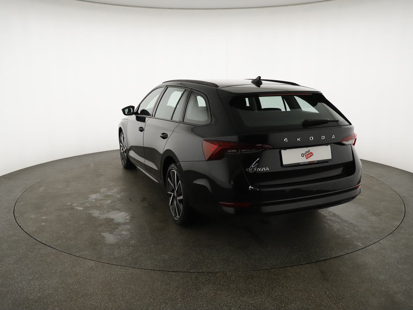 Škoda OCTAVIA Combi Business TDI | Bild 19 von 21
