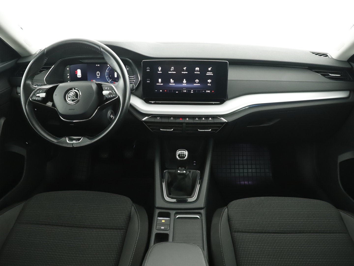 Škoda OCTAVIA Combi Business TDI | Bild 18 von 21