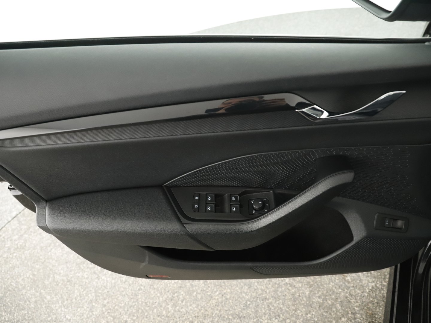 Škoda OCTAVIA Combi Business TDI | Bild 5 von 21
