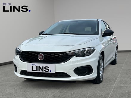 Fiat Tipo  Hatchback Street