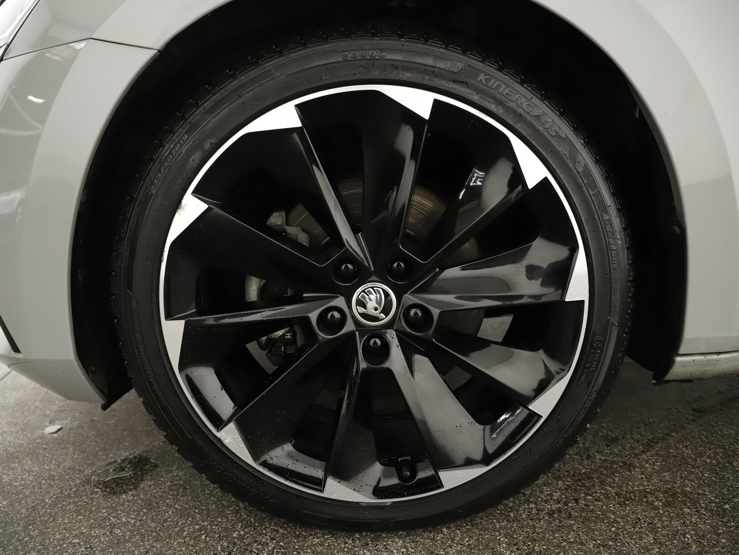 Škoda SUPERB Combi iV SPORTLINE DSG | Bild 9 von 28