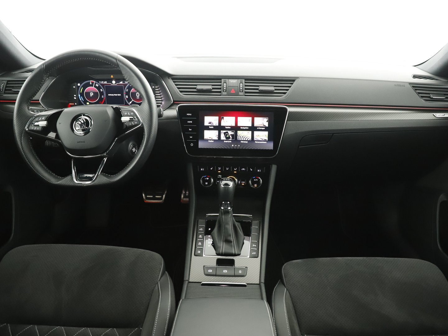 Škoda SUPERB Combi iV SPORTLINE DSG | Bild 13 von 28
