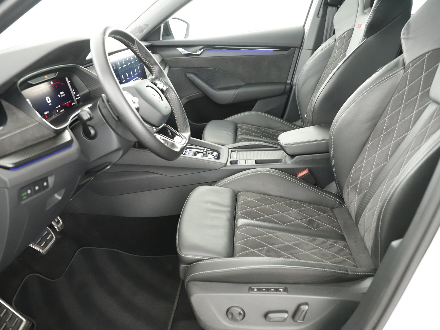 Škoda OCTAVIA Combi 4x4 RS TDI DSG | Bild 10 von 25