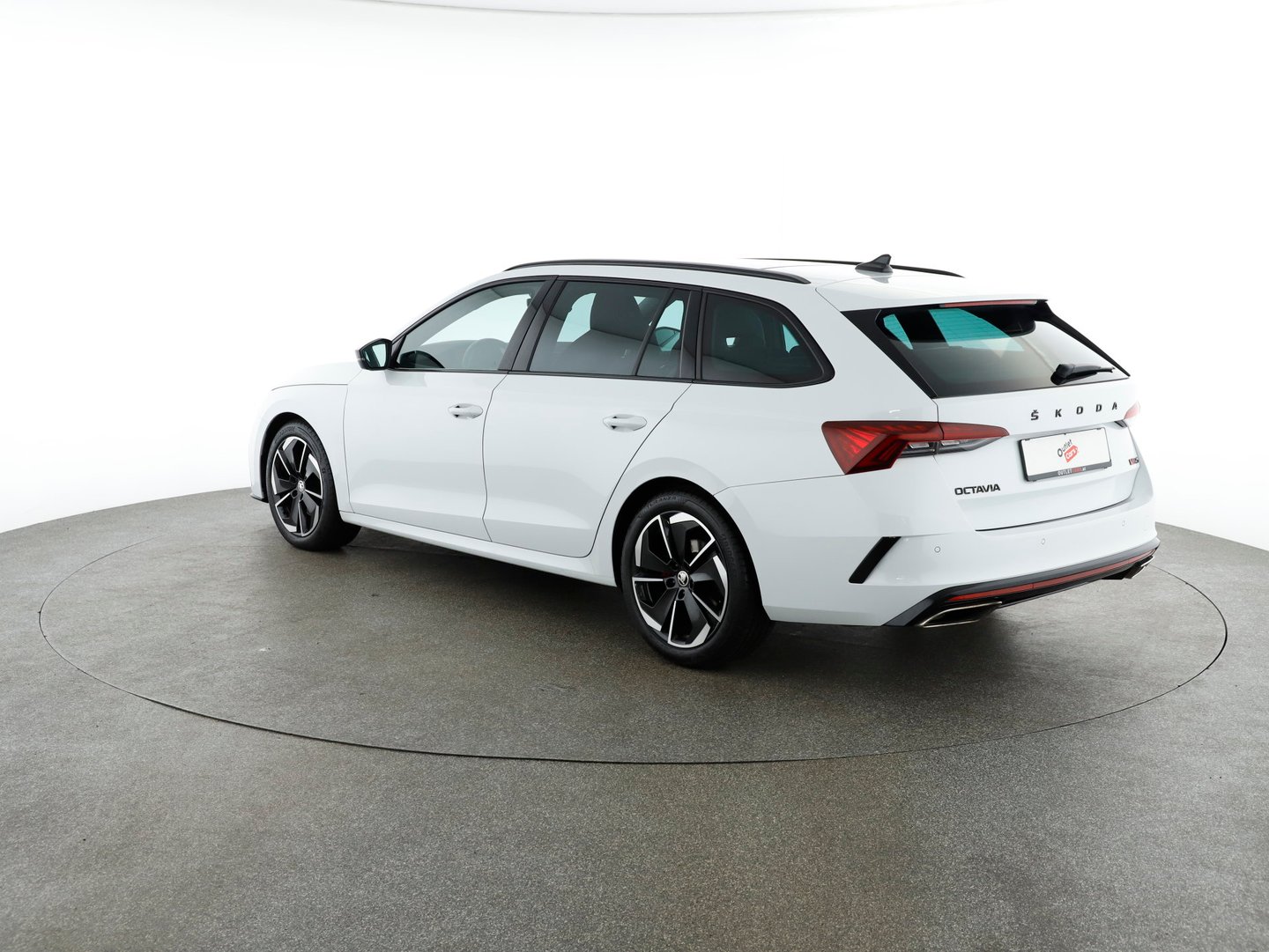 Škoda OCTAVIA Combi 4x4 RS TDI DSG | Bild 7 von 25