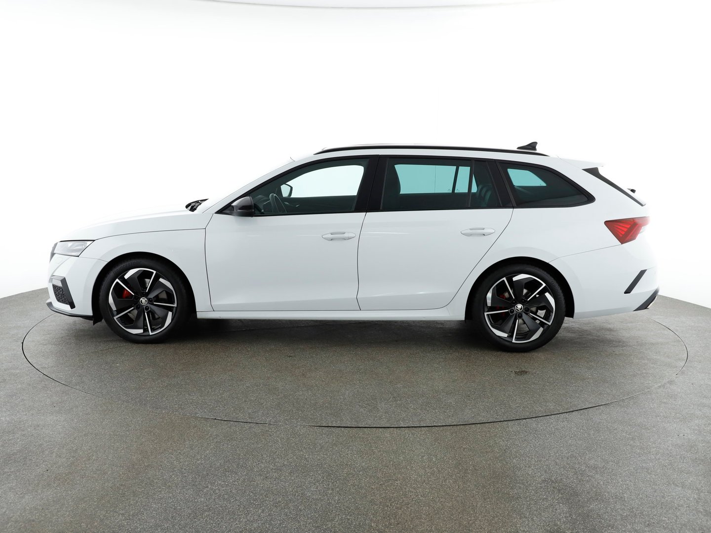 Škoda OCTAVIA Combi 4x4 RS TDI DSG | Bild 8 von 23