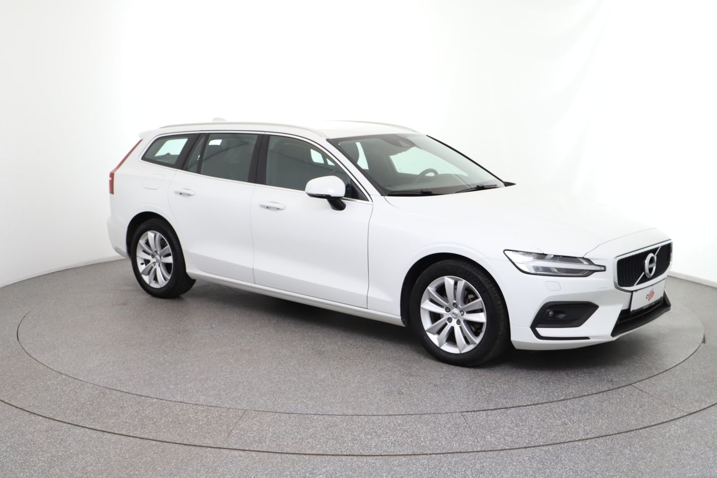 Volvo V60 B4 Momentum Pro Aut. | Bild 7 von 27