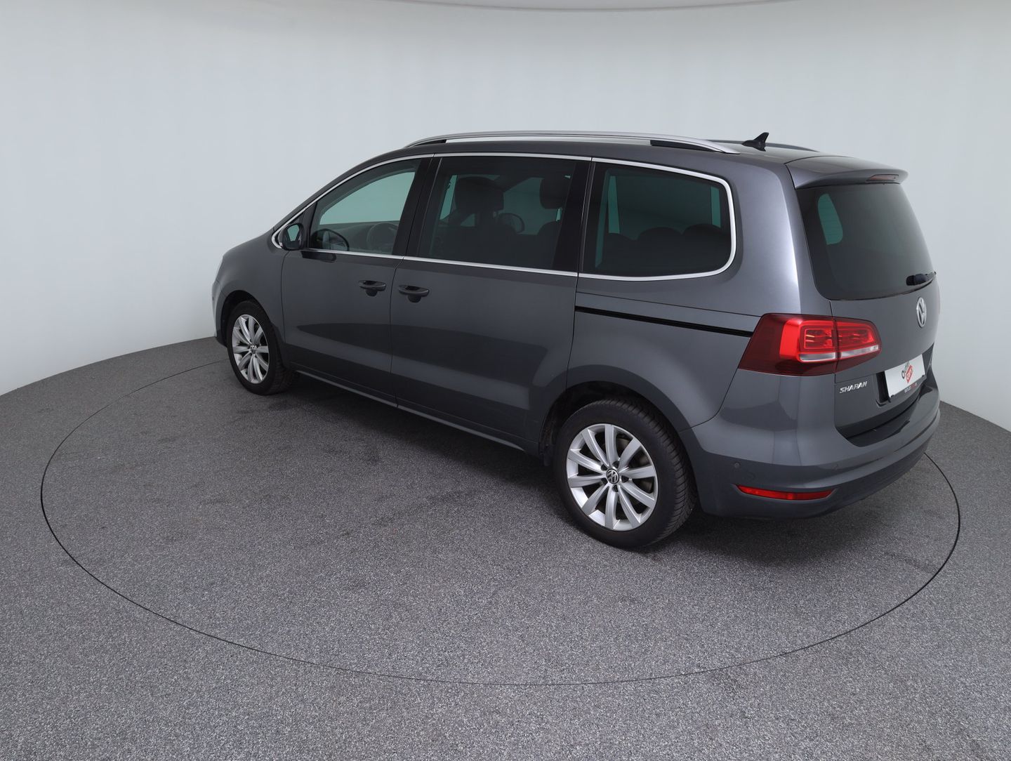 VW Sharan Business+ TDI SCR 7-Sitzer | Bild 7 von 8