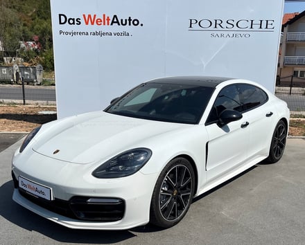 Porsche Panamera 4