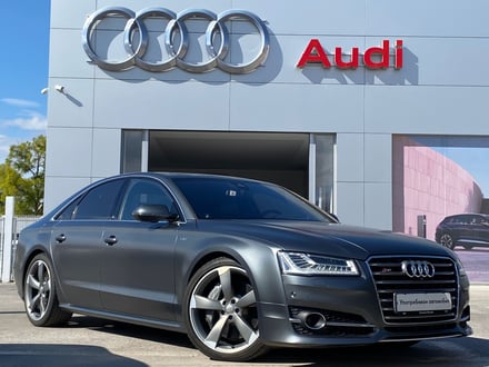 Audi S8 4.0 TFSI quattro