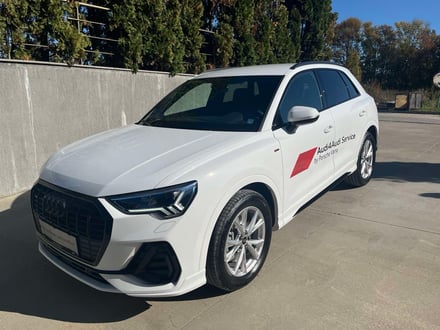 Audi Q3 S line 40 TFSI quattro