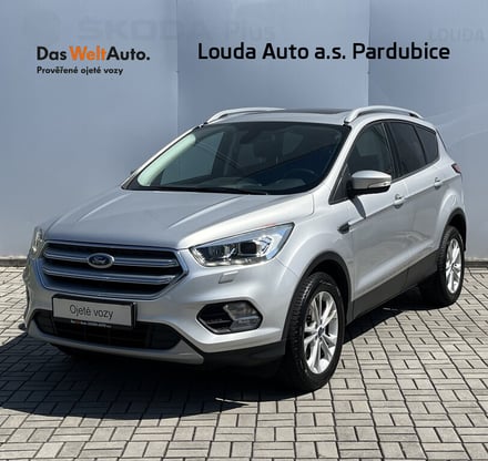 Ford Kuga  1.5  110 kW manuál ,