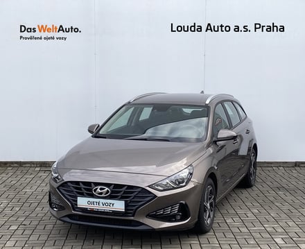 Hyundai i30 smart 1.5  117 kW automat ,DPH