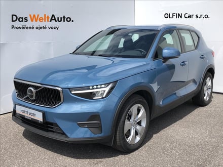 Volvo XC40 BENZIN CORE120 kW B3