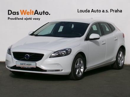 Volvo V40 Momentum 1.6 T3 110 kW manuál ,