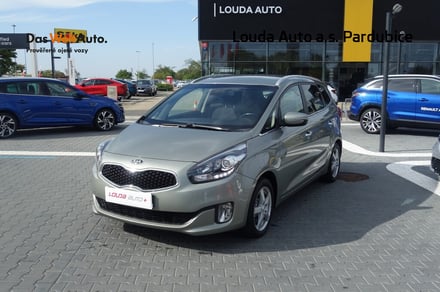 Kia Carens  1.6  99 kW manuál ,DPH