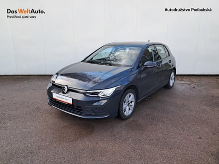 VW Golf GOLF VIII LIFE 1.0 TSI / 81 kW M6