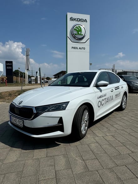 Škoda Octavia Selection 1.5 TSI DSG mHEV ACT