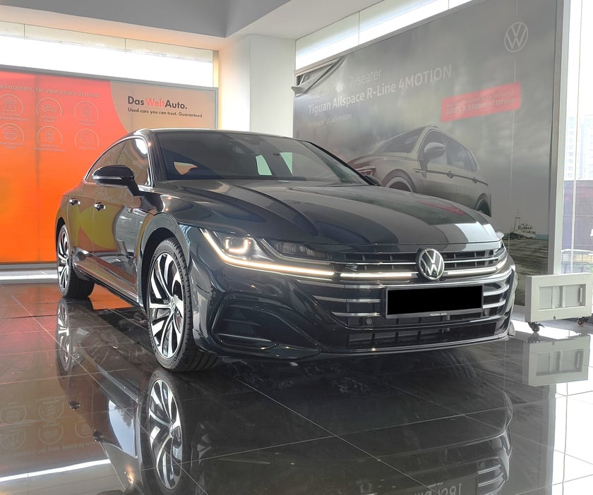 VW Arteon R-Line IQ. DRIVE