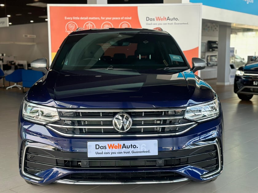 VW Tiguan Allspace R-Line IQ. DRIVE